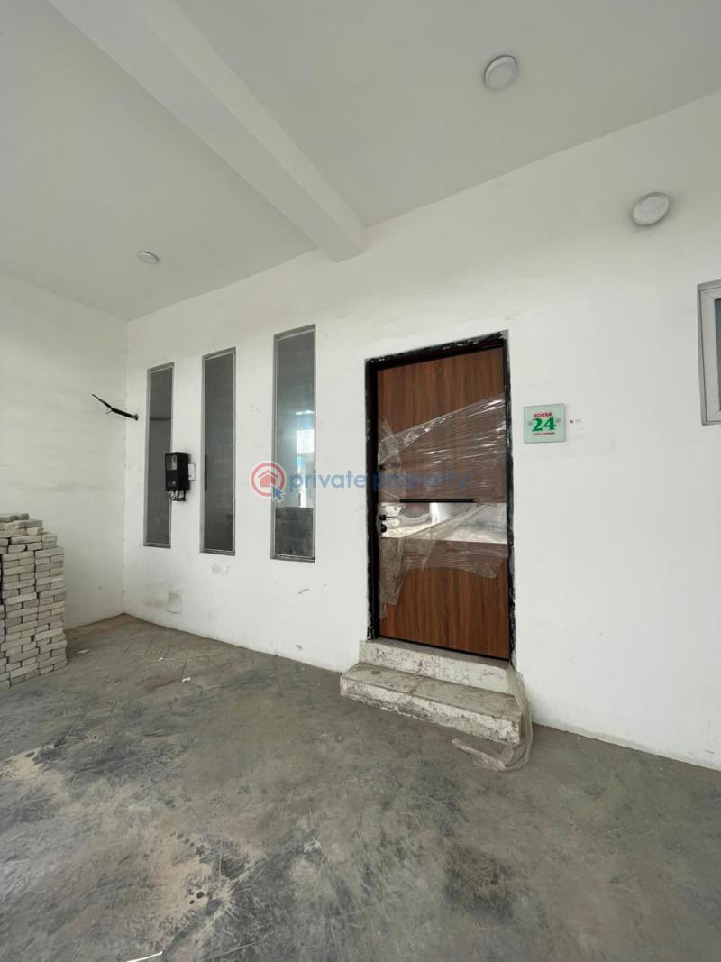 4 bedroom Terraced Duplex For Sale Beautiful Gatehouse Estate Located At Lekki County Ikota Lekki Lagos - 1