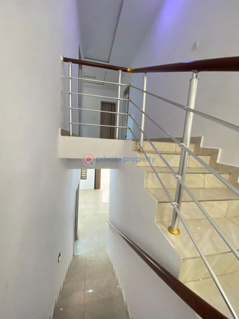 4 bedroom Terraced Duplex For Rent Harris Drives Victoria Garden City Lekki Lagos - 18