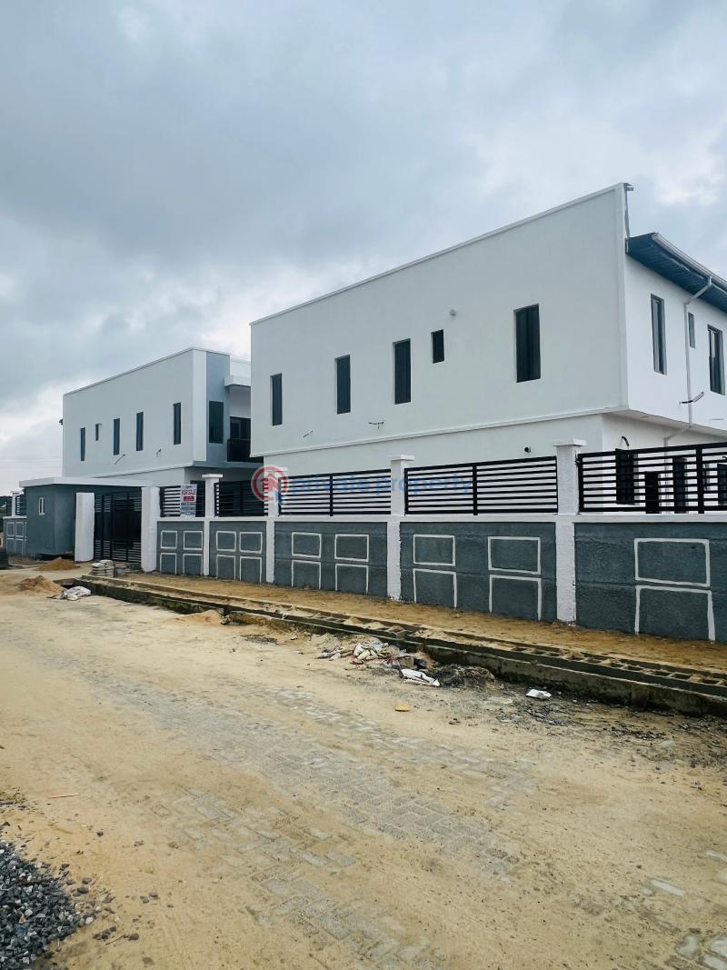 4 bedroom Terraced Duplex For Sale Lekki Scheme 2 Ajah Lagos - 0