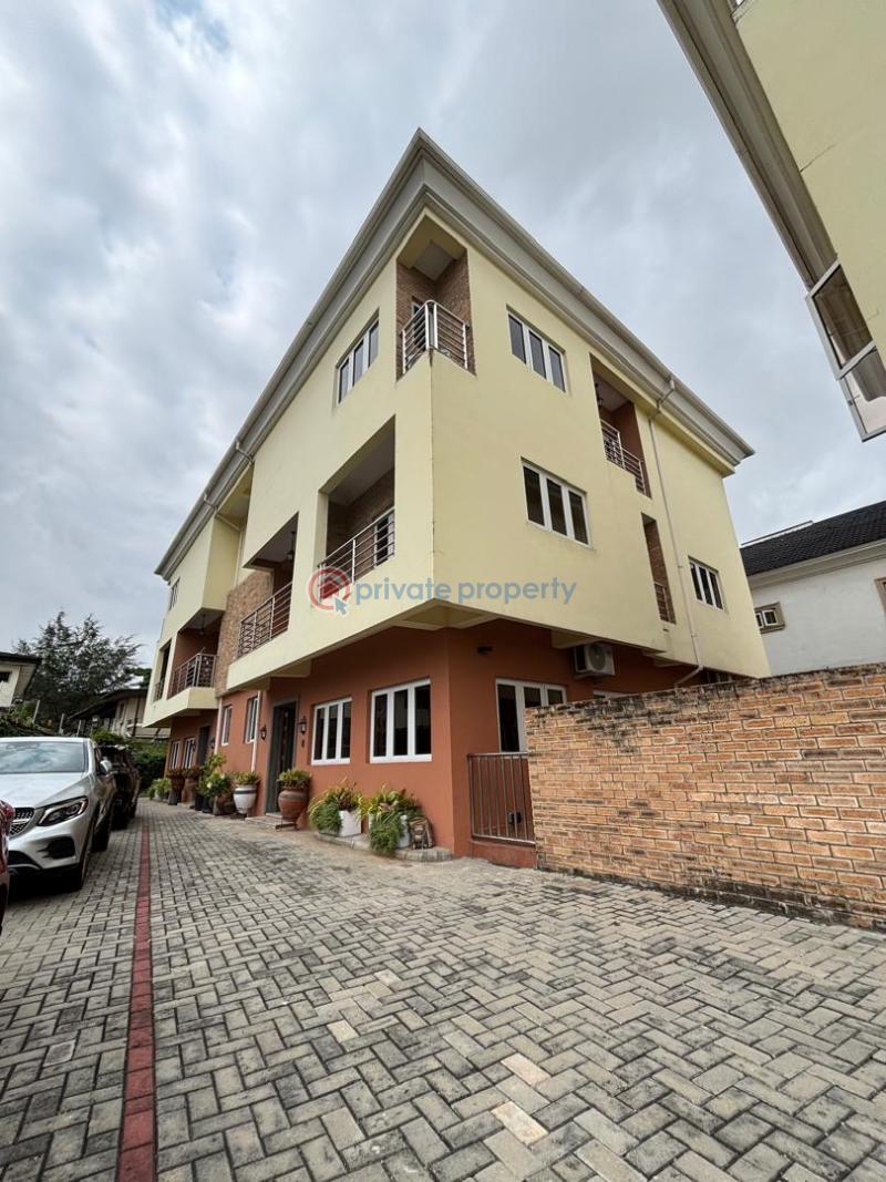 4 bedroom Terraced Duplex For Rent Old Ikoyi Lagos - 5