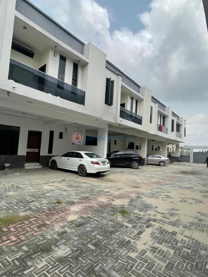 Terrace For Sale Ville Estate Opposite Blenco Supermarket Sangotedo,ibeju Lekki Sangotedo Ajah Lagos - 1