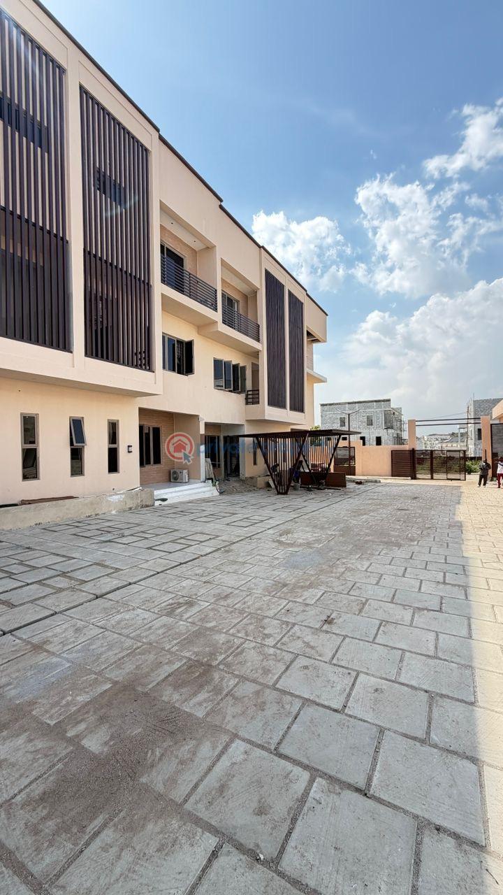 4 bedroom House For Sale Mabuchi Abuja Phase 2  - 1