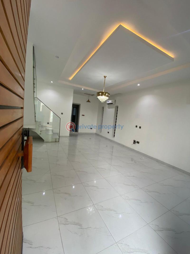 4 bedroom terrace - 6 4 bedroom House For Rent Opebi, Ikeja Lagos - 6