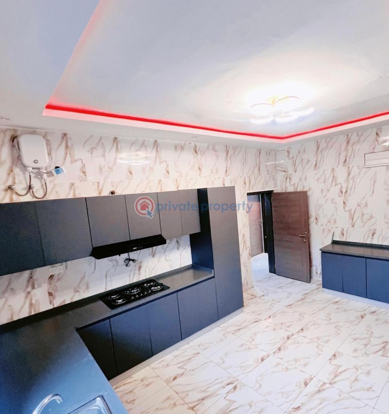 4 bedroom Terrace For Sale Zularich Residences 2 Monastery Road Sangotedo Lagos - 11