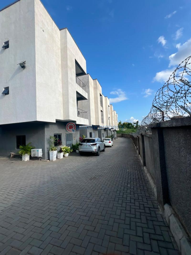 4 bedroom Terraced Duplex For Rent Behind H Medix Guzape Abuja Phase 1  - 0