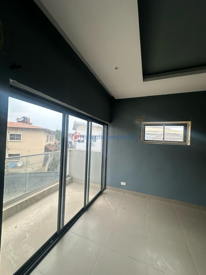 4 bedroom Terrace For Sale Lekki Phase 1 Lagos - 11