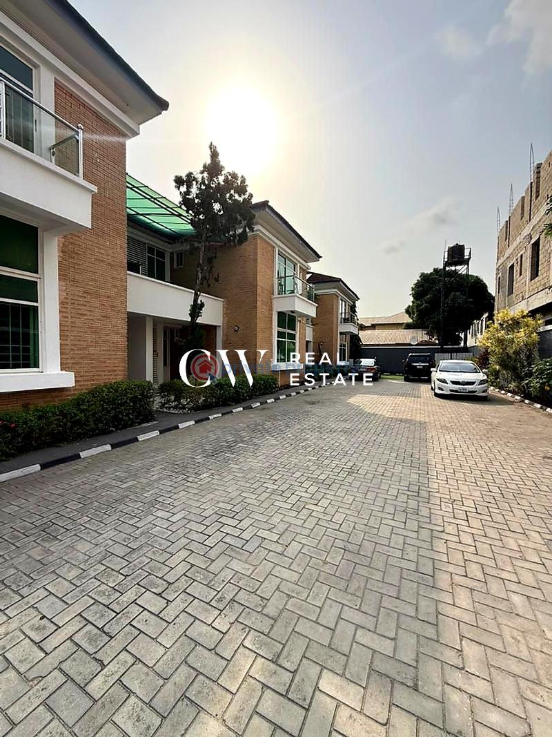 4 bedroom Commercial Property For Rent Lekki Phase 1 Lagos - 0