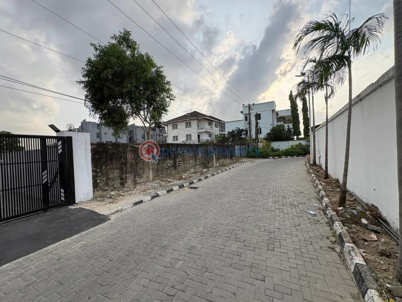 4 bedroom Terraced Duplex For Rent Off Admiralty Way Lekki Phase 1 Lagos - 2