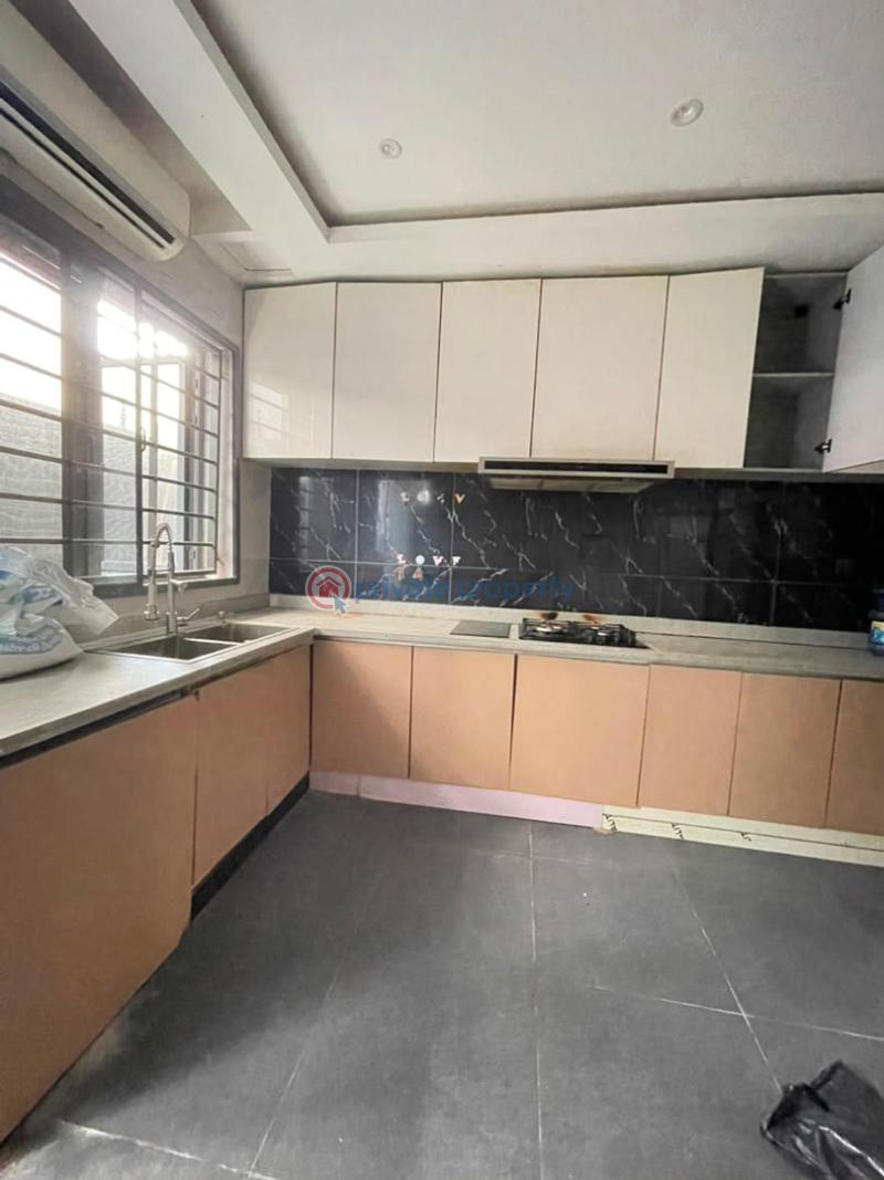 4 bedroom Terrace For Rent Lekki Phase 1 Lagos - 2
