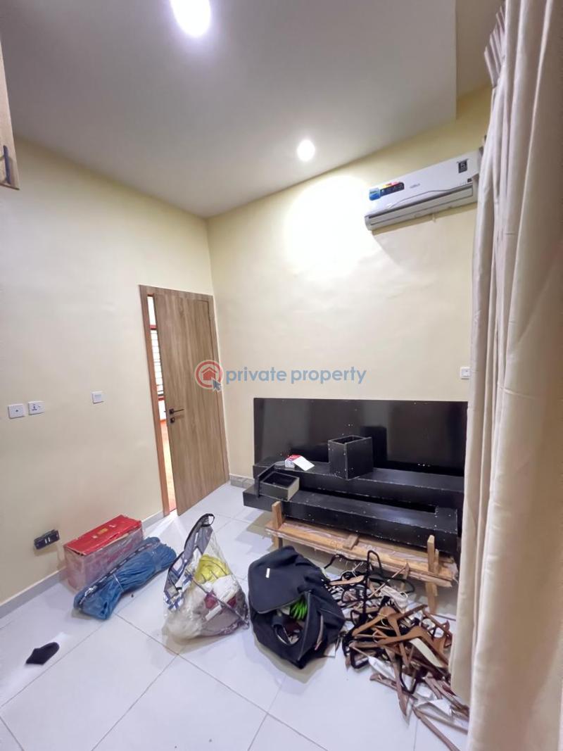 4 bedroom Terraced Duplex For Sale Victoria Garden City Lekki Lagos - 15