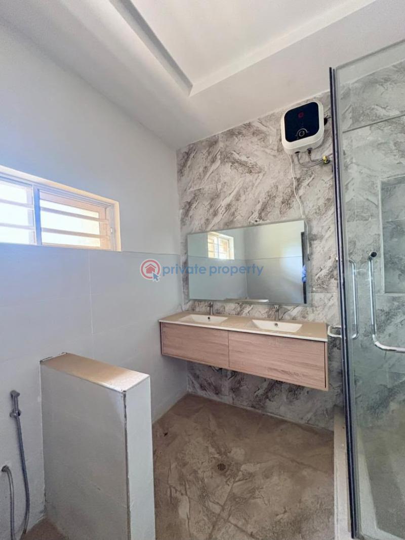House For Sale Palms Groove Court, Iyaganku Road. Ibadan Oyo - 11