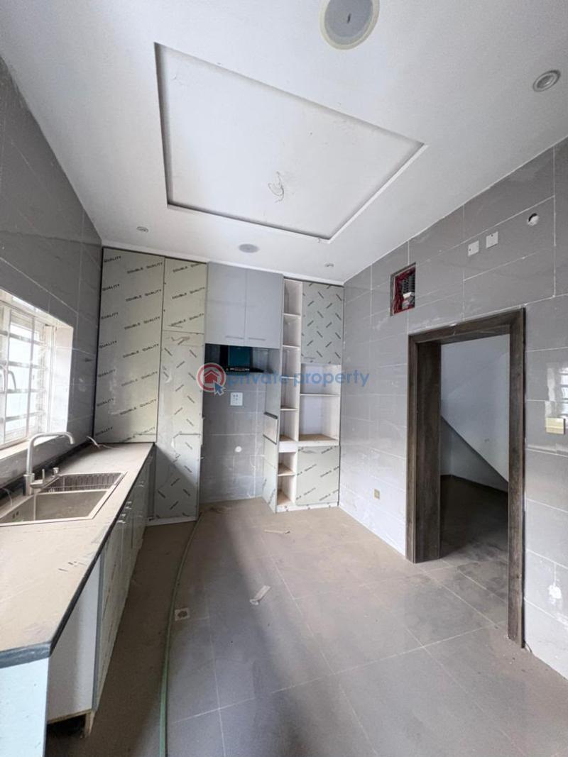 House For Sale Palms Groove Court, Iyaganku Road. Ibadan Oyo - 3