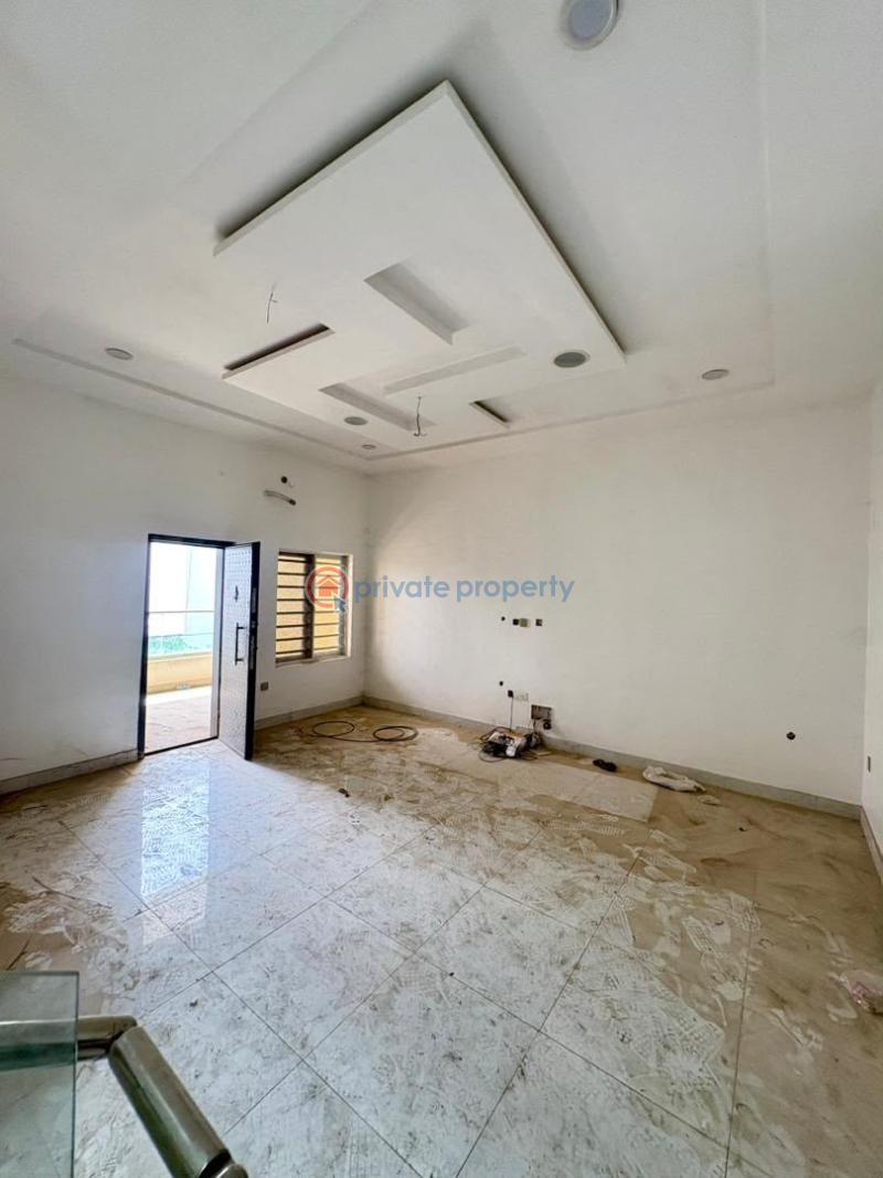 House For Sale Palms Groove Court, Iyaganku Road. Ibadan Oyo - 7