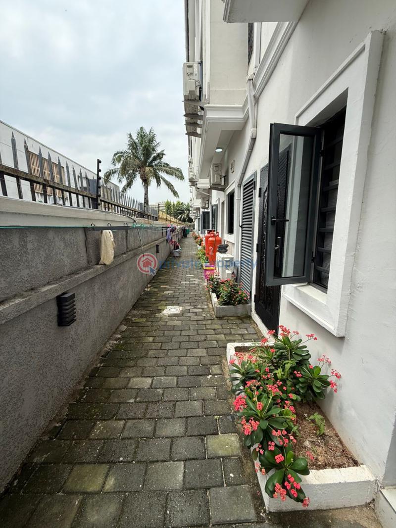 4 bedroom Terrace For Sale Victoria Island Lagos - 6