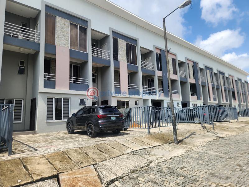 4 bedroom terrace with 1 room bq - 2 4 bedroom House For Sale Lekki Phase 1 Lagos - 2