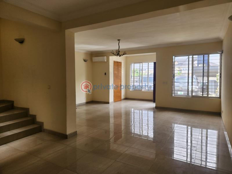 4 bedroom terrace with 1 room bq - 4 4 bedroom House For Sale Lekki Phase 1 Lagos - 4