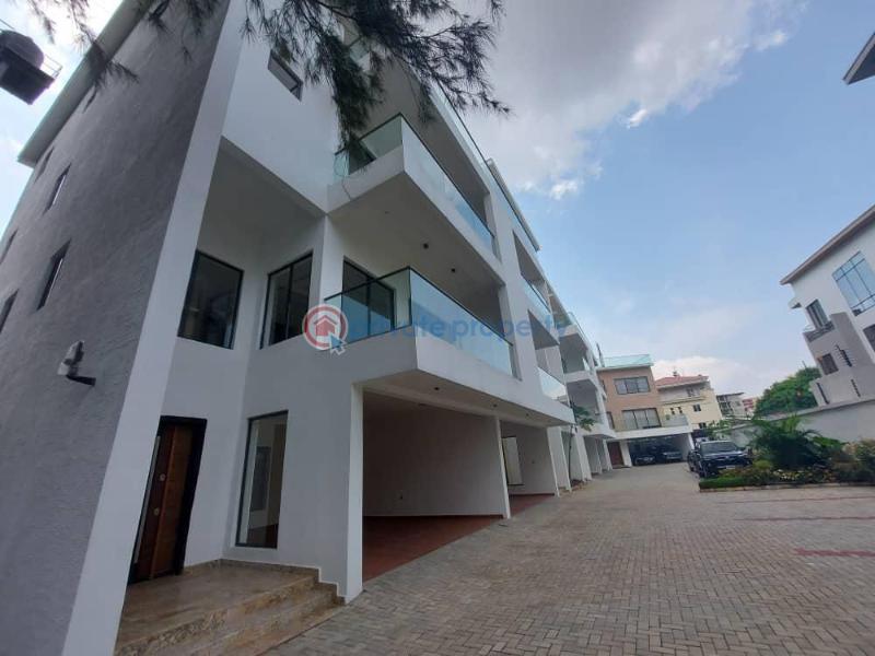 4 bedroom Terrace For Rent 104 Close Banana Island, Ikoyi Lagos
