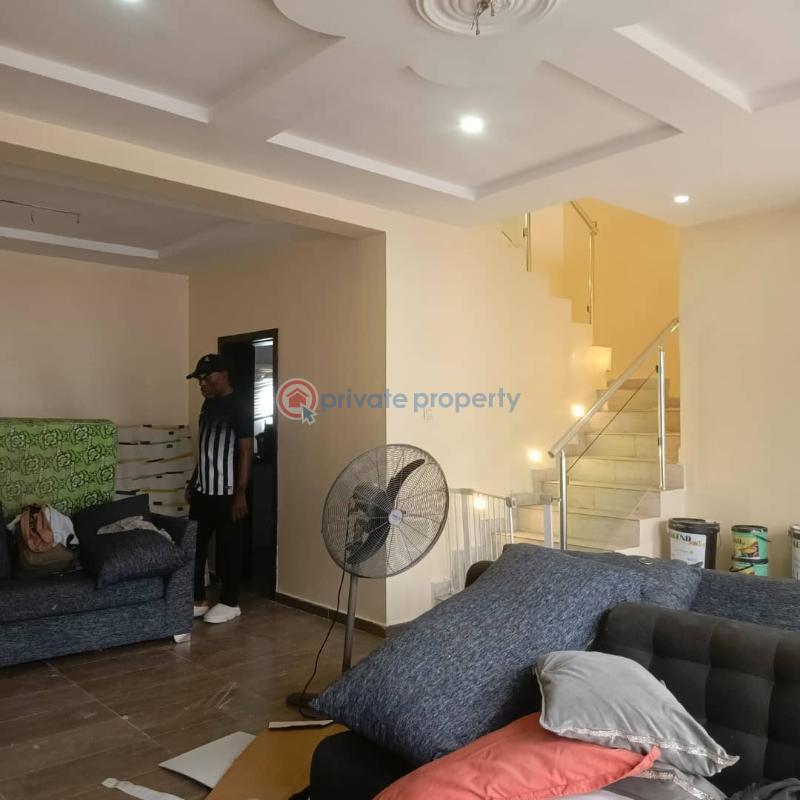 4 bedroom Terrace For Rent Chevron Lekki Lagos Inside An Estate Chevron Drive Lekki Lagos - 10
