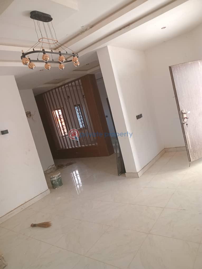 4 bedroom Terraced Duplex For Rent Guzape Abuja Phase 1  - 4