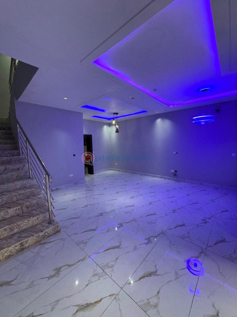4 bedroom Terraced Duplex For Rent Durumi Abuja Phase 2  - 2