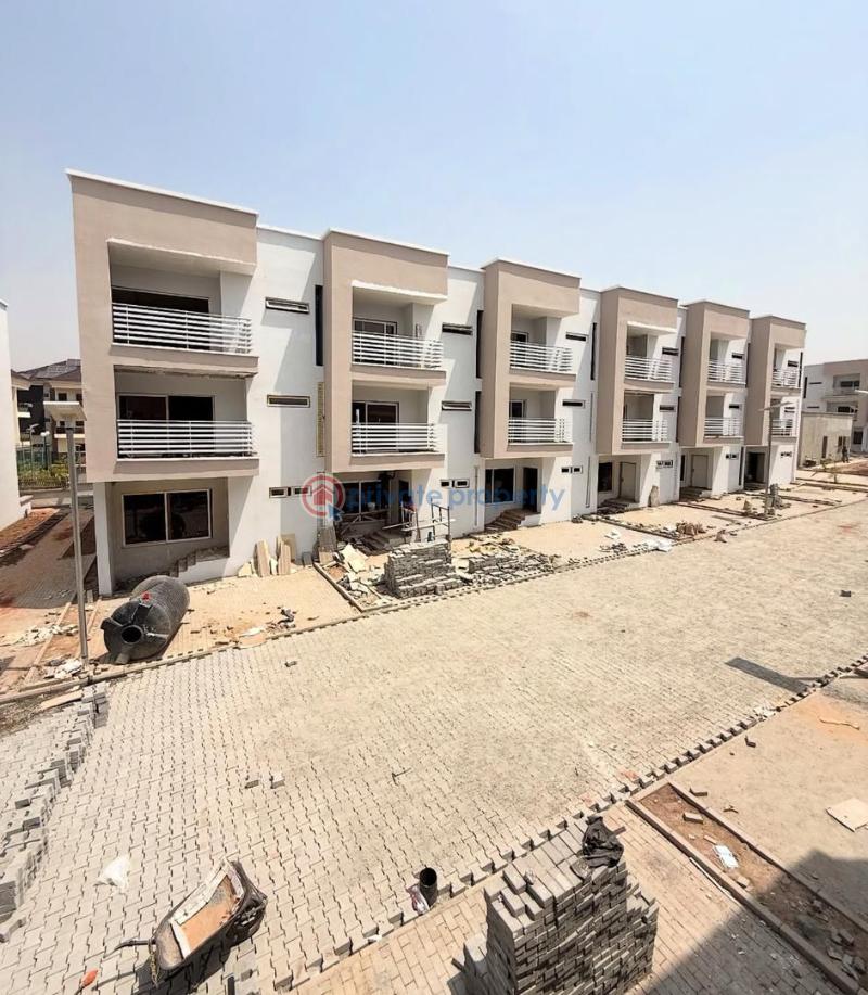 House For Sale Wuye Abuja Phase 2  - 0
