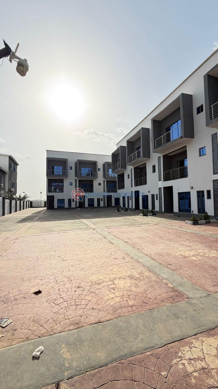 4 bedroom Terraced Duplex For Rent Gaduwa Abuja Phase 2  - 9