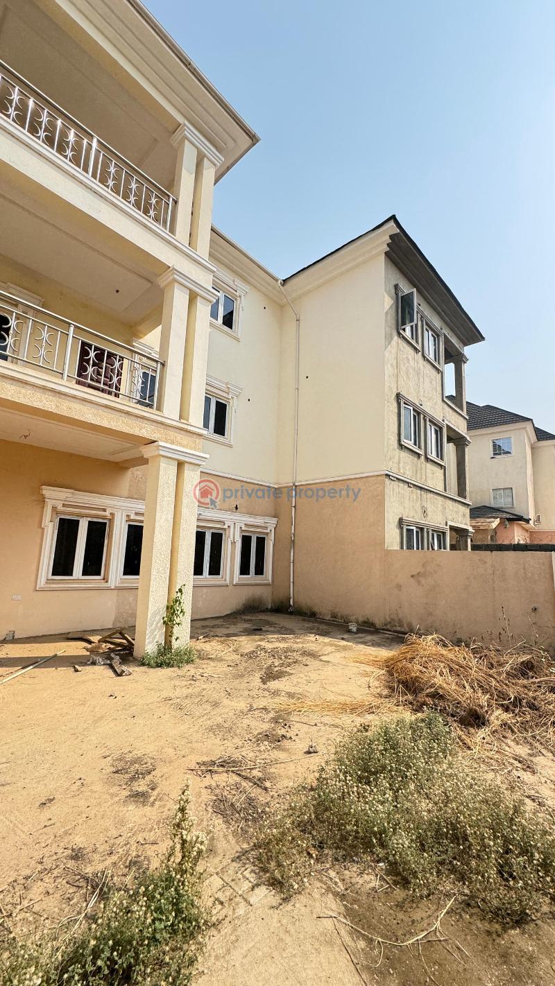 4 bedroom House For Sale Abuja Phase 3  - 2