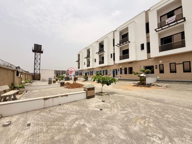 4 bedroom Terrace For Sale Jahi Abuja Phase 2  - 1