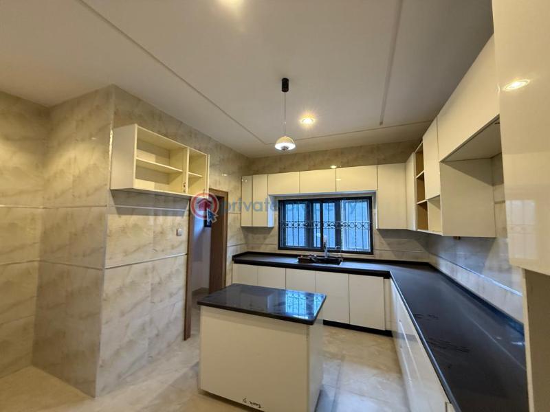 4 bedroom House For Sale Jahi Abuja Phase 2  - 5