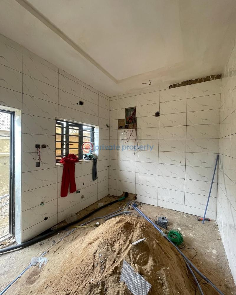 4 bedroom Terrace For Sale Eric Moore Surulere Lagos - 4