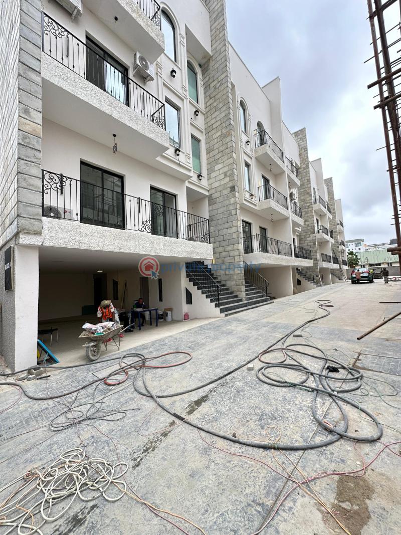 4 bedroom terrace with rooftop swimming pool, gym, elevator and bq - 2 4 bedroom Terraced Duplex For Sale Old Ikoyi Lagos - 2