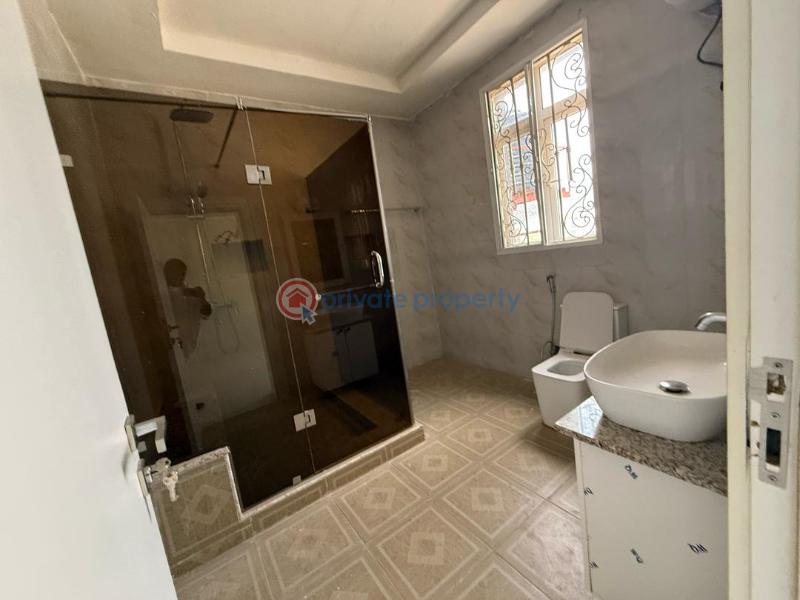 4 bedroom House For Rent Katampe Ext. Abuja Phase 2  - 4