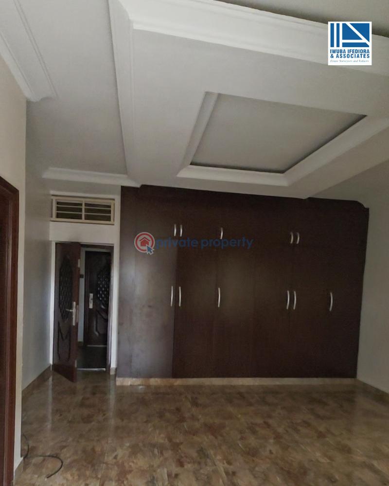 4 bedroom Terraced Duplex For Rent Golf Estate, G.r.a., Enugu Suburb Enugu Area  - 6