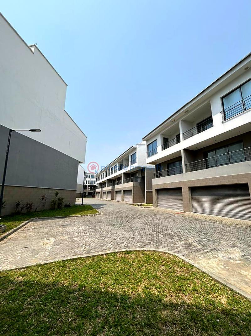 4 bedroom House For Rent Lekki Lagos - 1