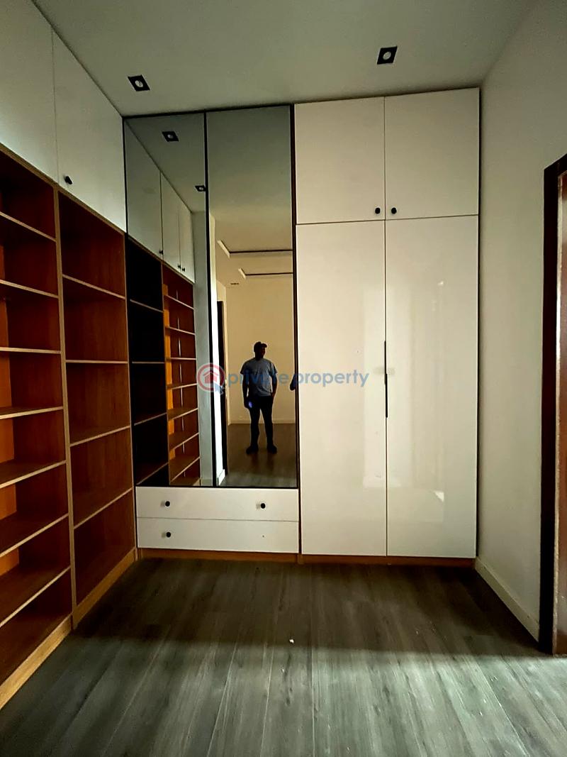 4 bedroom House For Rent Lekki Lagos - 4