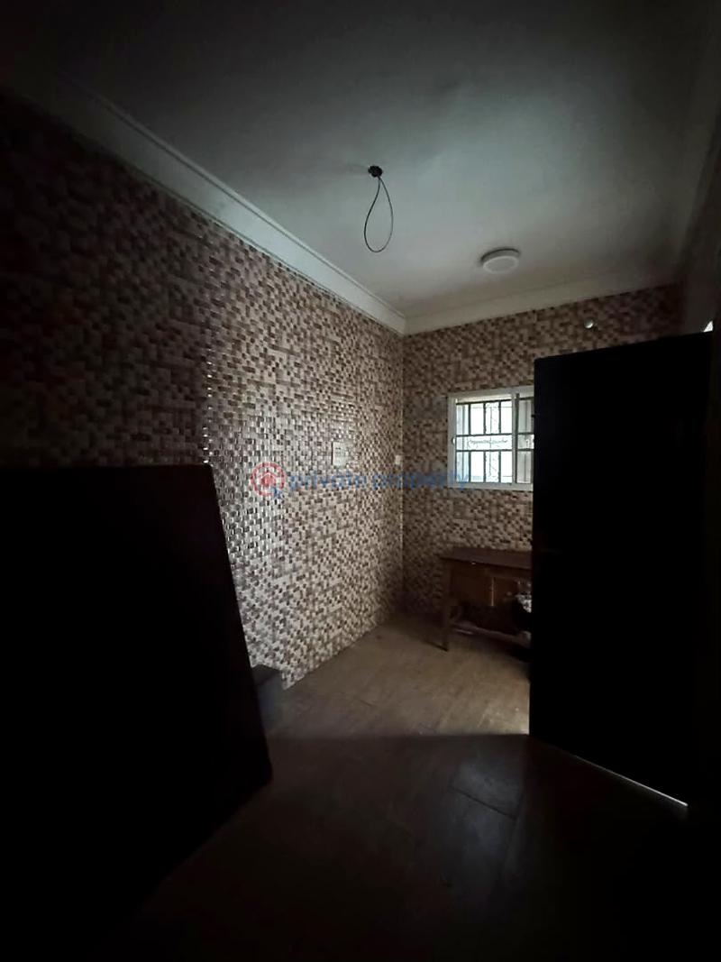 4 bedroom House For Rent Lekki Phase 1 Lagos - 3