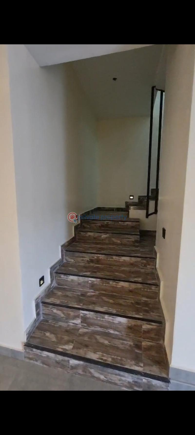 House For Sale Off Aina Adefolayan New Bodija, Ibadan. Ibadan Oyo - 2