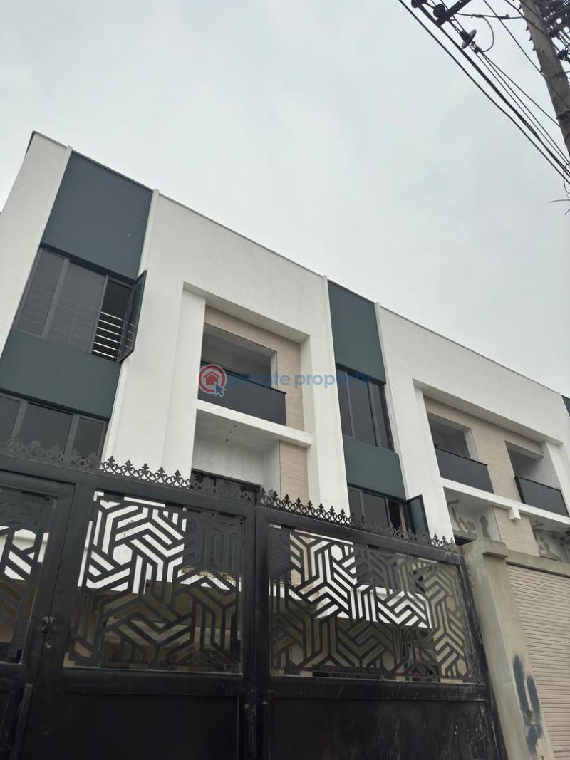 4 bedroom Terraced Duplex For Sale Victoria Island Lagos - 5