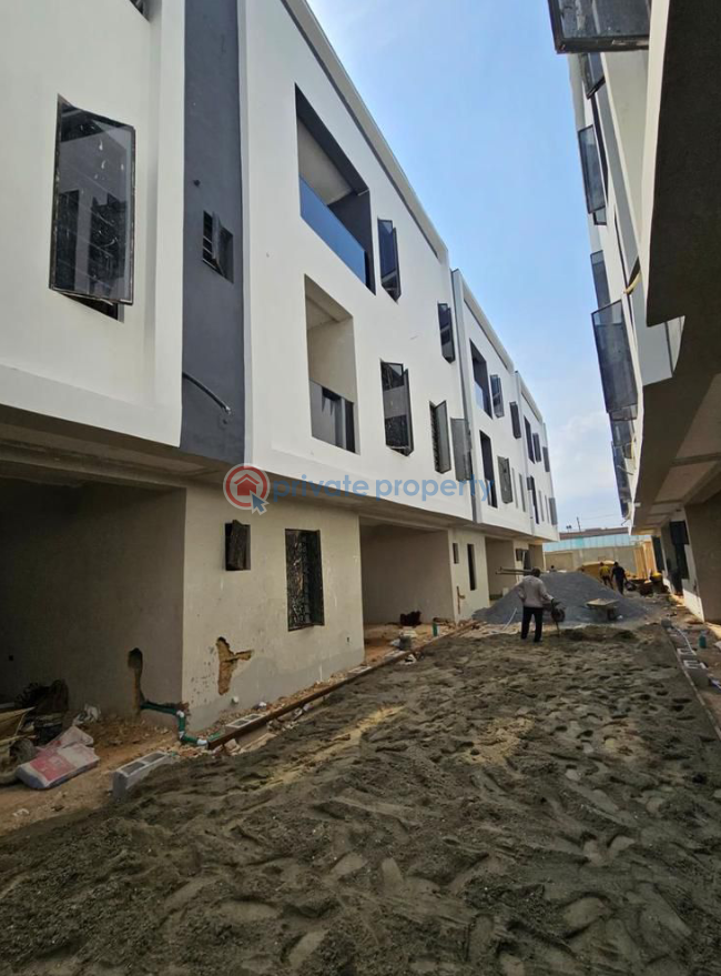 4 bedroom Duplex For Sale Gbagada Lagos