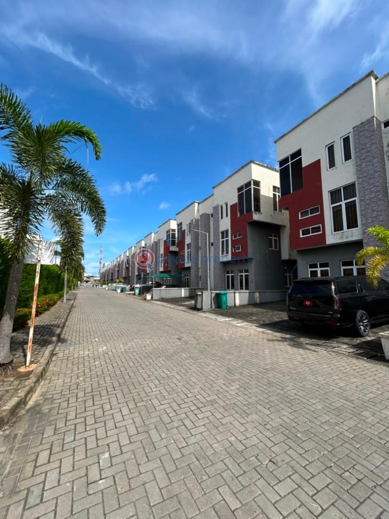 4 bedroom Terraced Duplex For Rent Osapa Lekki Lagos - 8