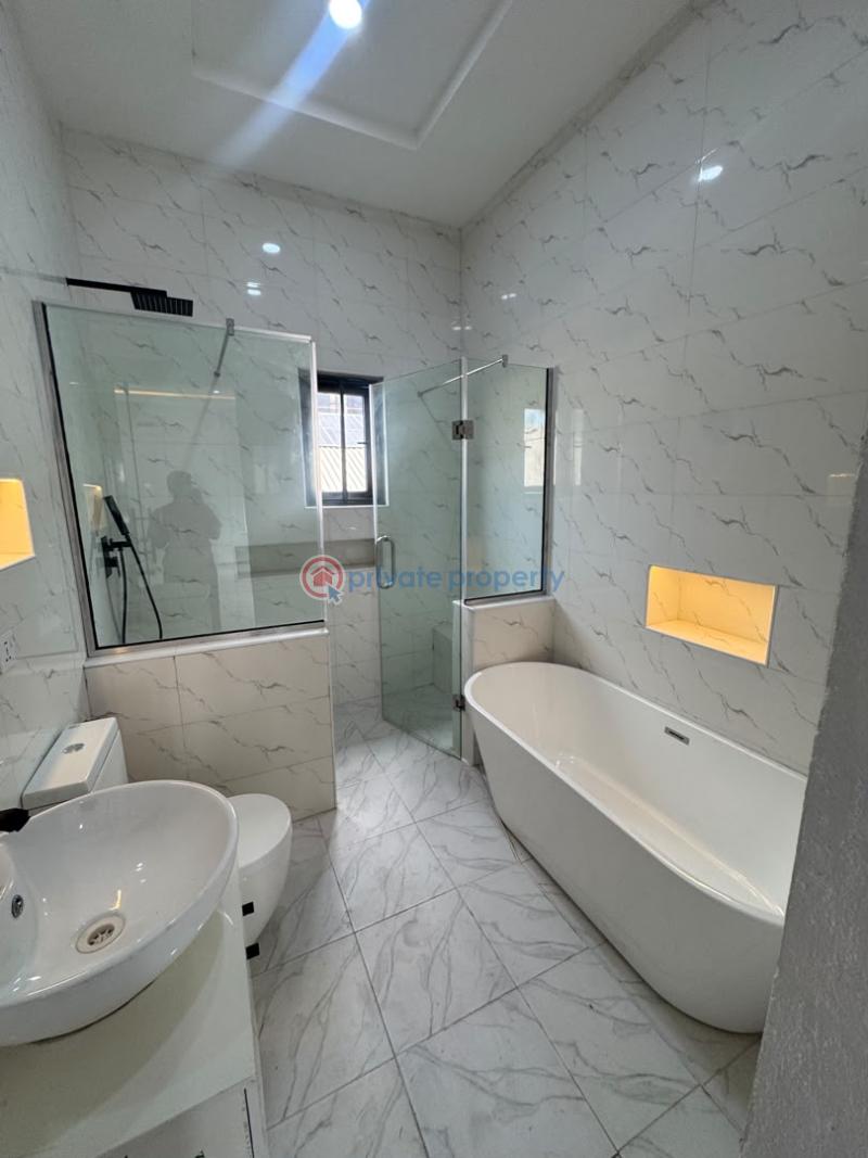 4 bedroom Terrace For Sale Victoria Island Lagos - 11