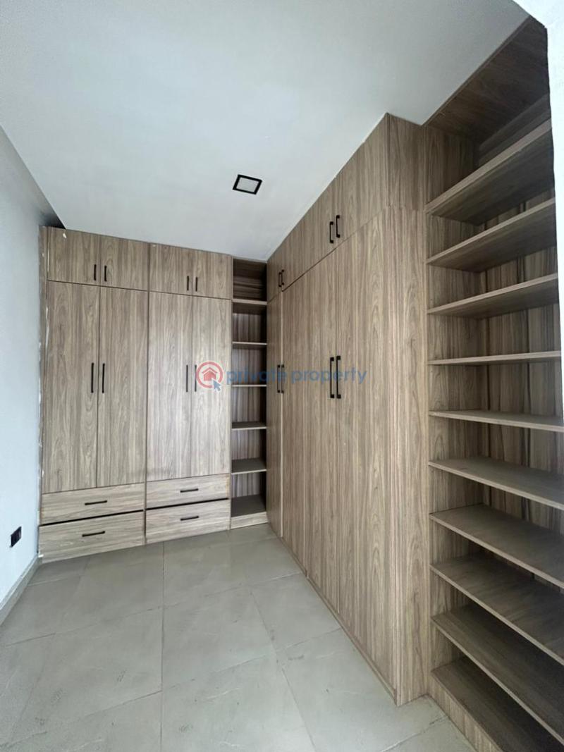 4 bedroom Terrace For Sale Lekki Lagos - 2