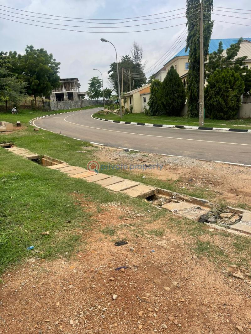 4 bedroom Semi detached Duplex For Sale Zone 1-7 Abuja Phase 1  - 1