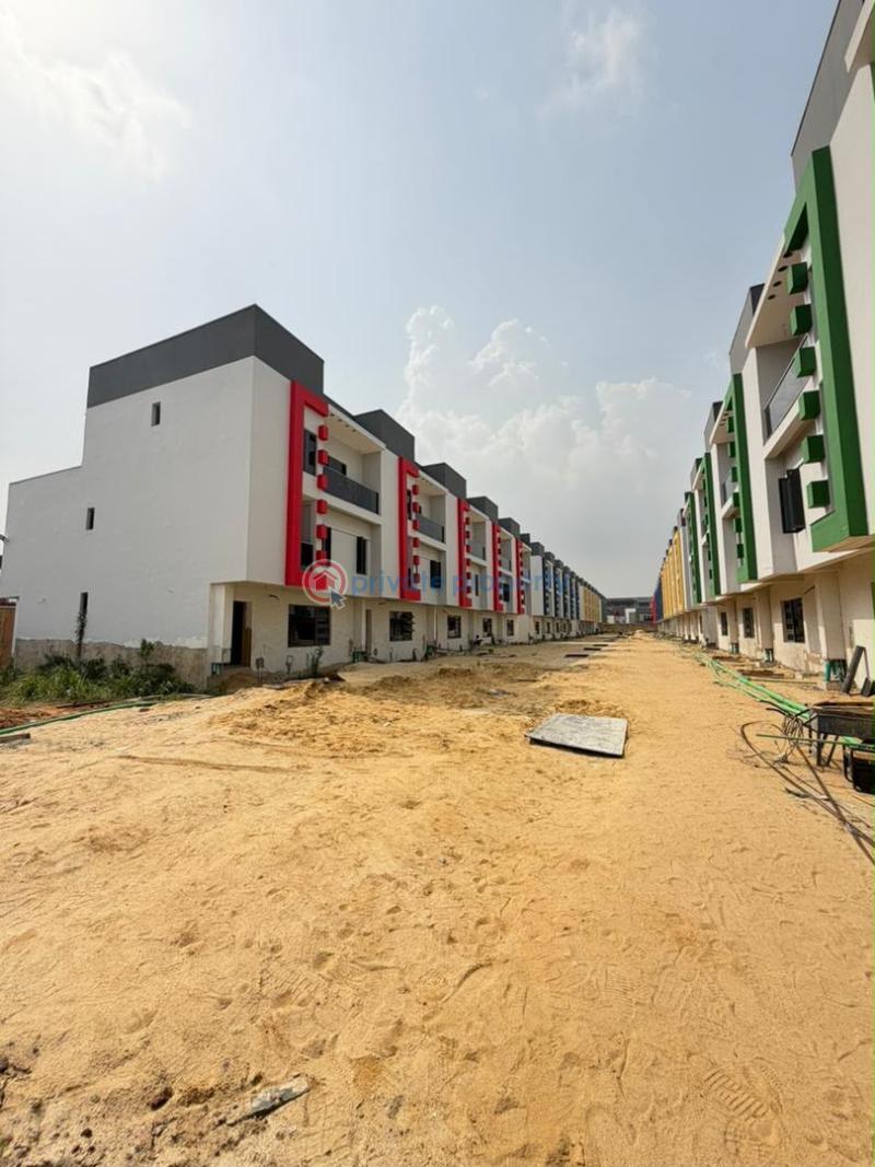 4 bedroom Terrace For Sale Ogudu GRA Lagos - 1