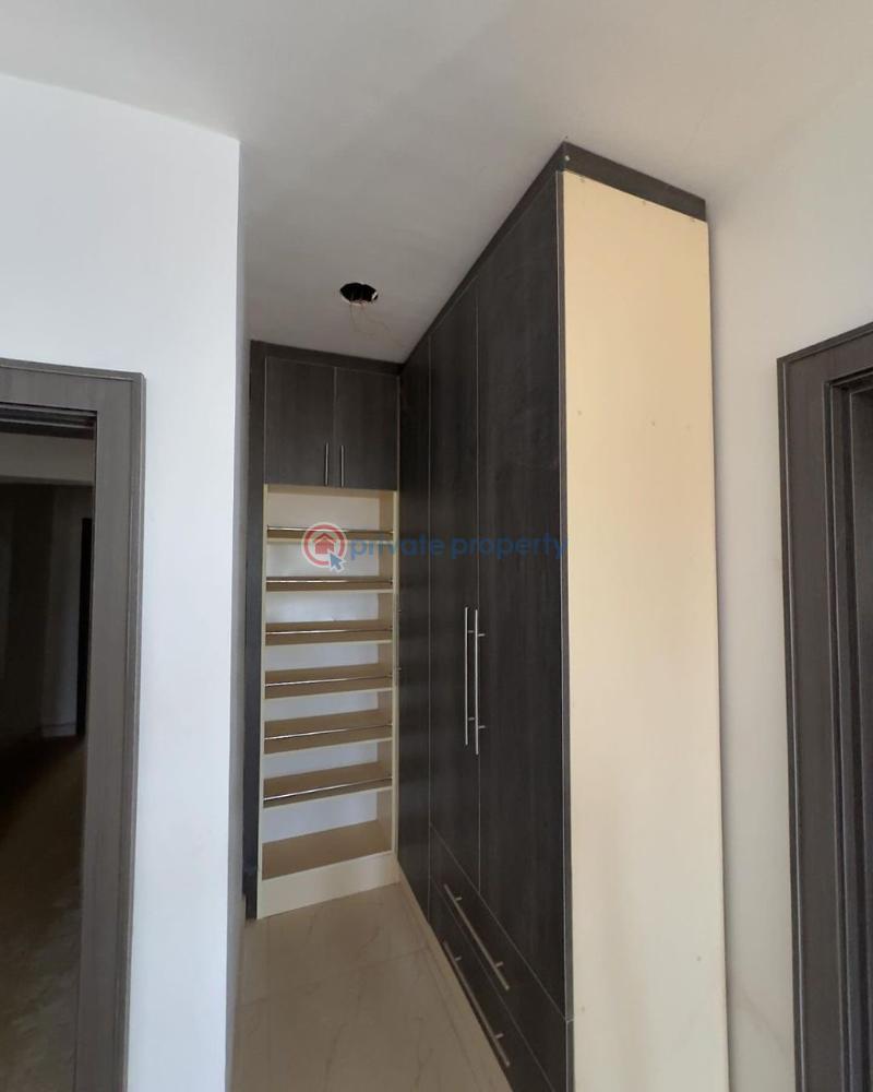 4 bedroom Terraced Duplex For Sale Lifecamp Jahi Abuja Phase 2  - 4