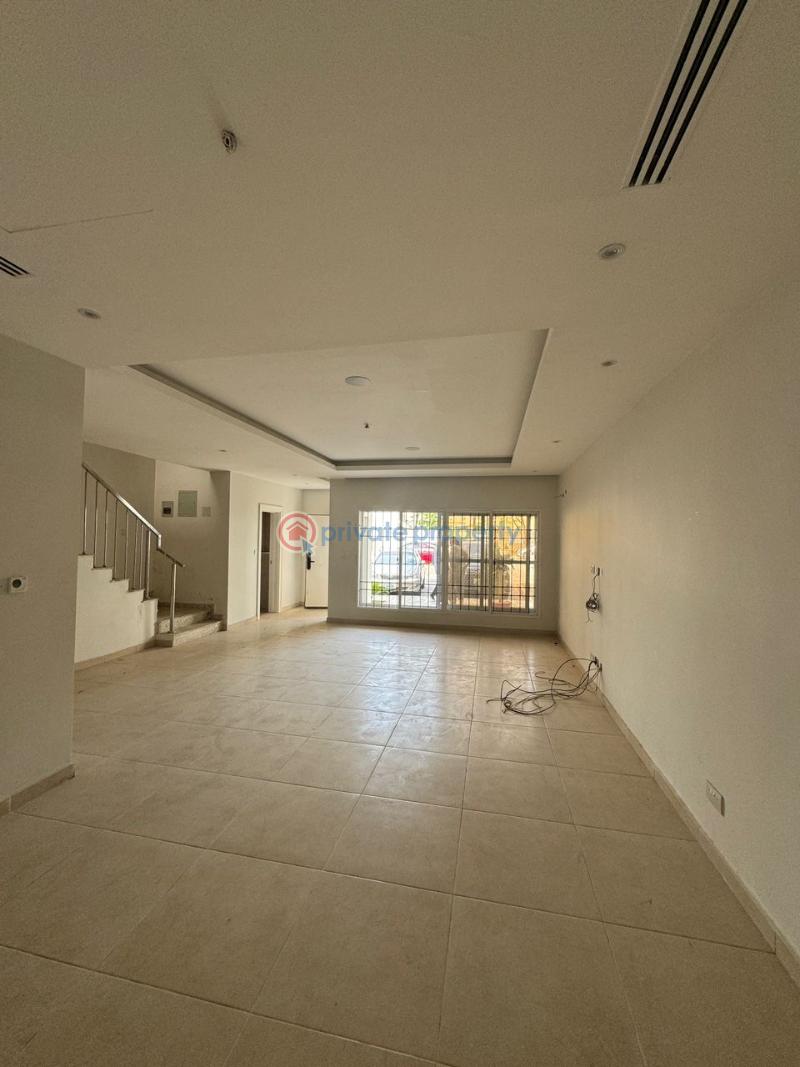 4 bedroom Townhouse For Sale Utako Abuja Phase 2  - 3
