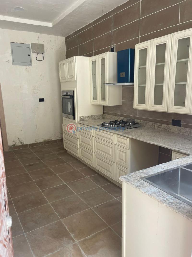 For sale 4 bedroom Townhouse Southbrook Court,macdonald Road Ikoyi