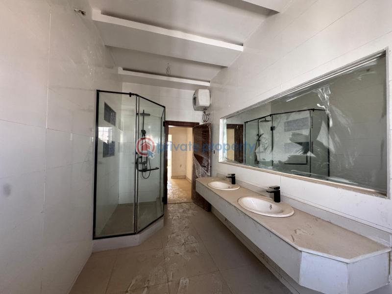 4 bedroom Townhouse For Sale Jahi Abuja Phase 2  - 4