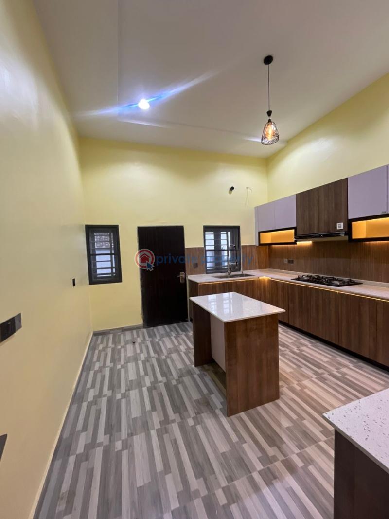 4 bedroom Terraced Duplex For Rent Guzape Abuja Phase 1  - 3