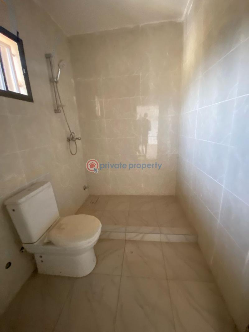 4 bedroom House For Sale Jahi Abuja Phase 2  - 4